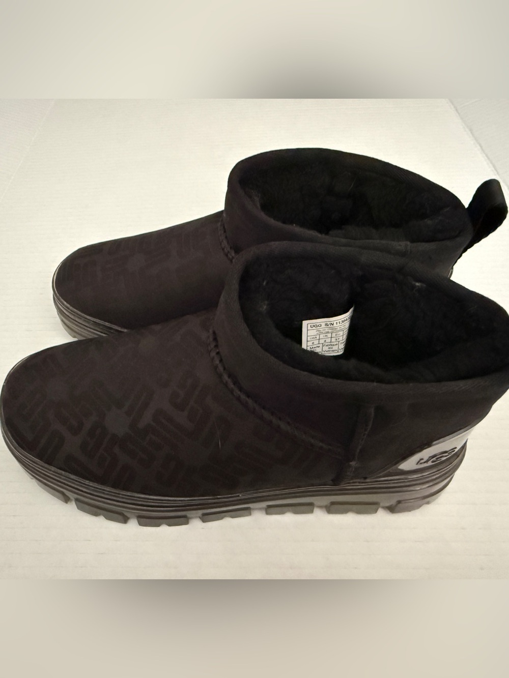 UGG Classic Ultra Mini Monogram Boots Black Shearling Lined Women's Size 6